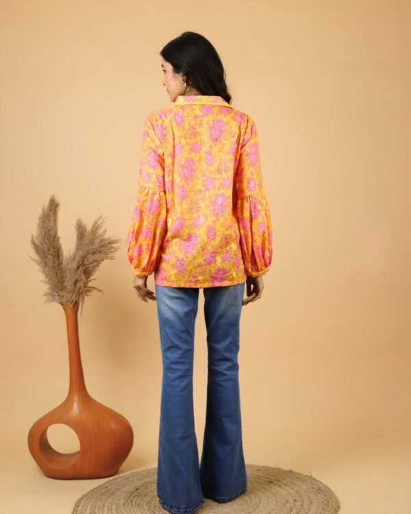 20 Peach Pop Floral Shirt
