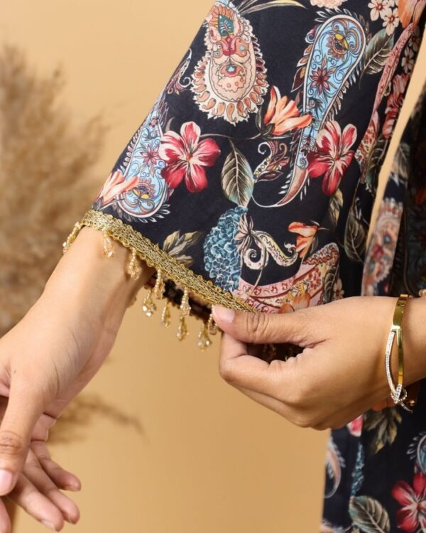 Noor Sleeved Black Kurti