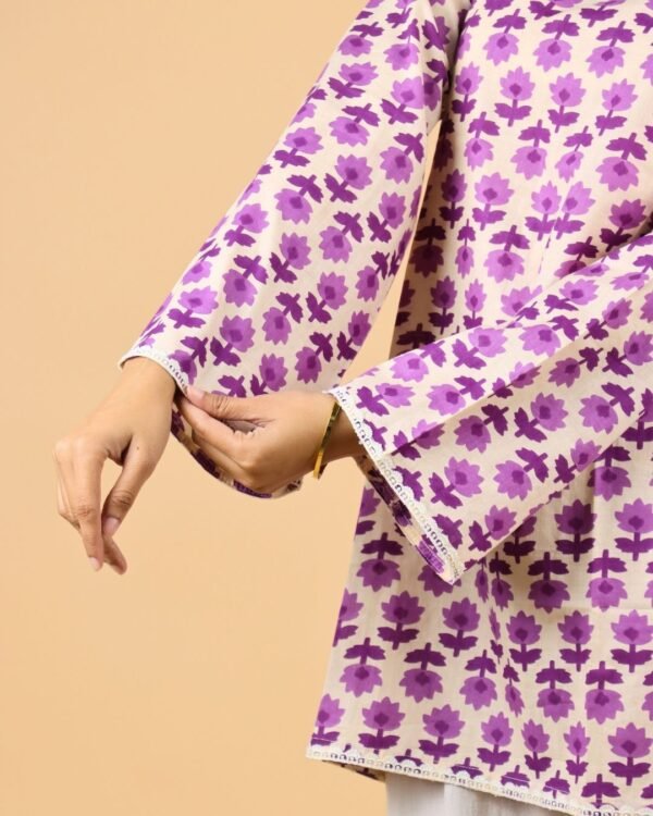 Lavender Buti Full Sleeves Cotton Kurti